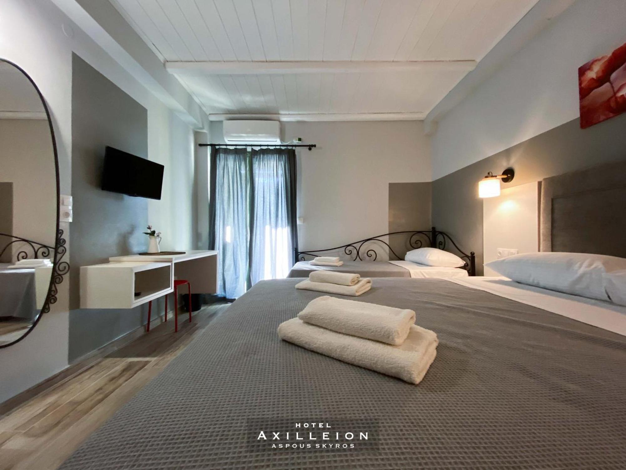 Achilleion Hotel Skyros Exterior photo