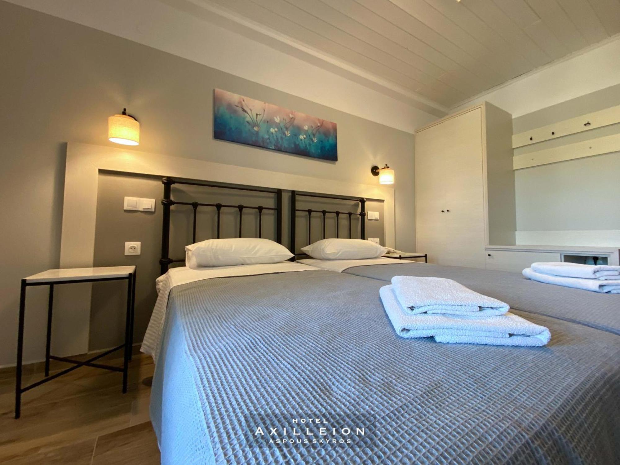 Achilleion Hotel Skyros Exterior photo